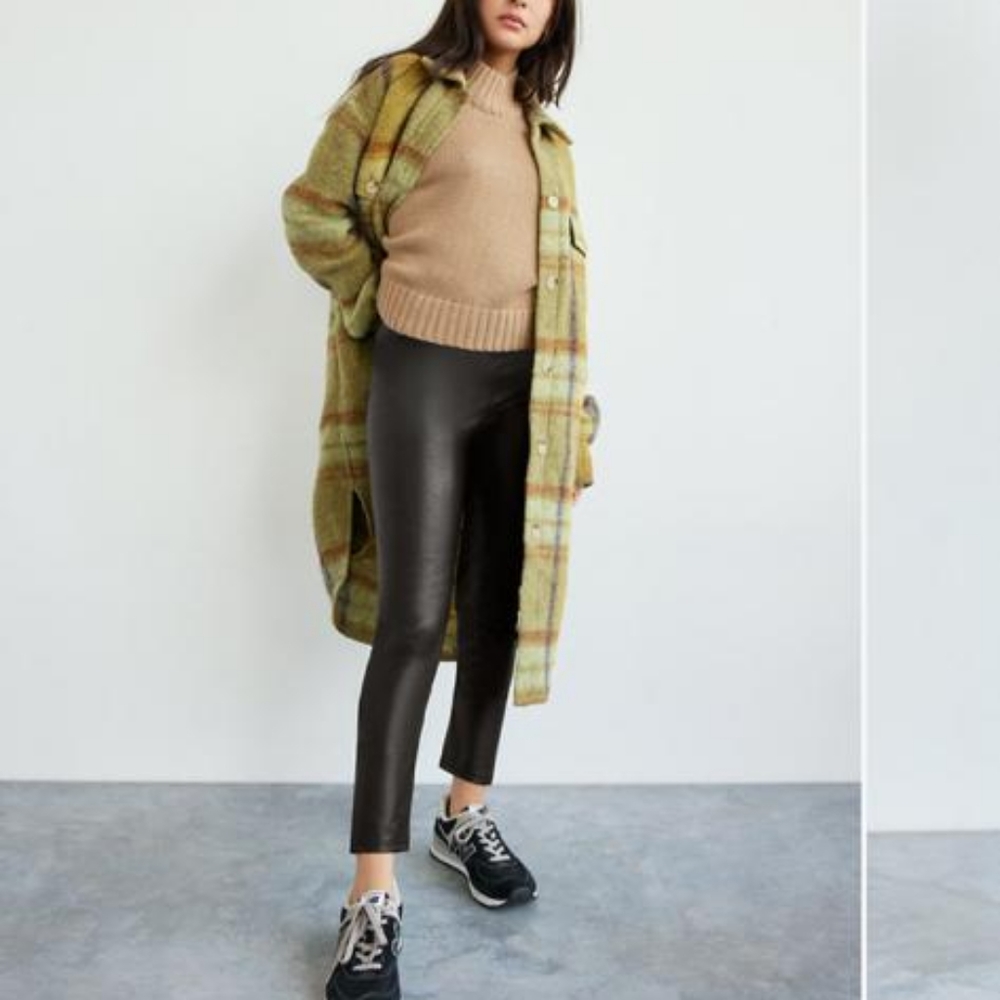 Aritzia Daria leather pants XS NWT